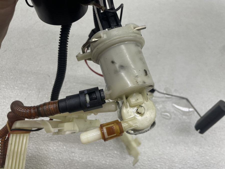 07-11 HARLEY-DAVIDSON ELECTRA GLIDE CLASSIC FLHTC FUEL GAS PUMP