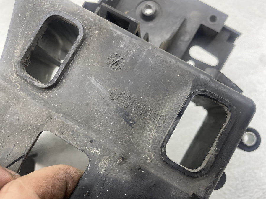 12-16 HARLEY-DAVIDSON ROAD GLIDE SPECIAL FLTRXS BATTERY TRAY BOX HOLDER