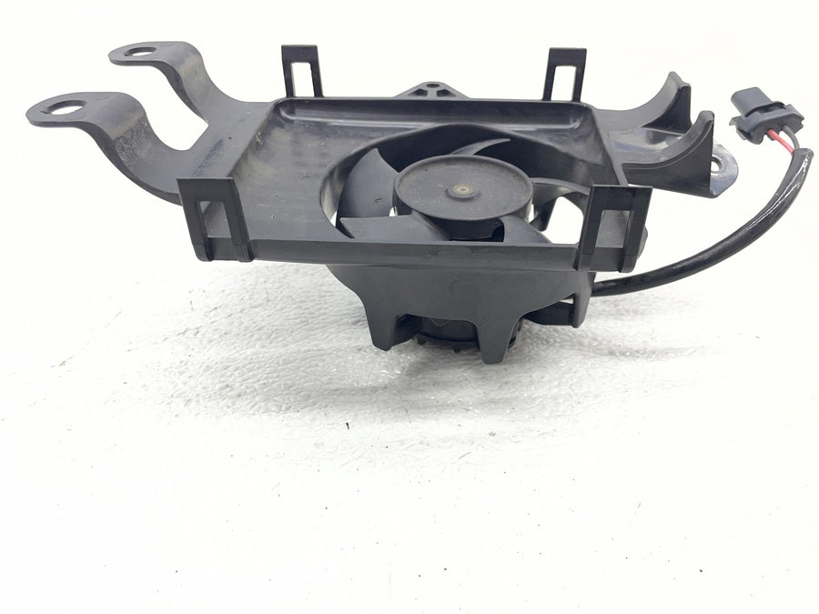 17-23 HARLEY-DAVIDSON ELECTRA GLIDE ULTRA LIMITED LEFT ENGINE RADIATOR FAN