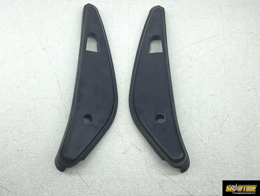 2012 SUZUKI BOULEVARD M109R REAR BACK RUBBER FENDER STRUT MOUNTS