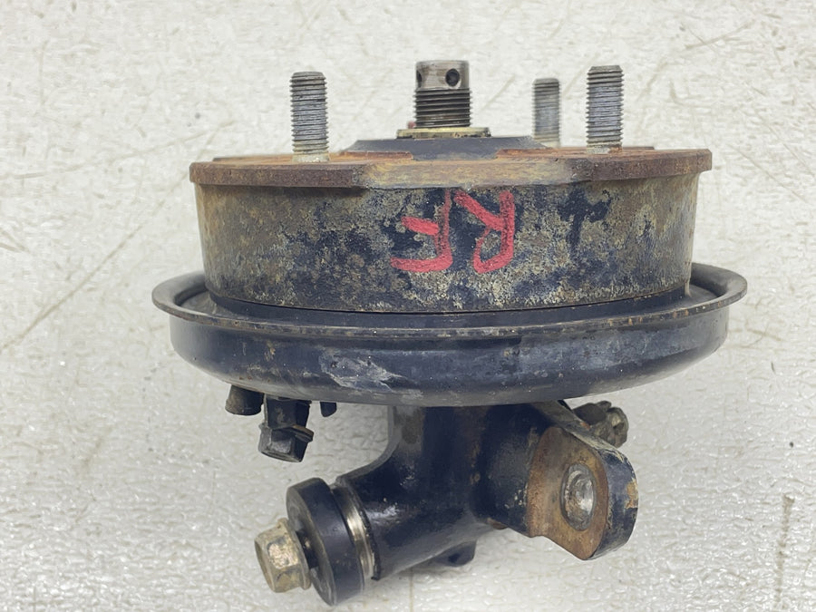 91-96 HONDA FOURTRAX 200 TRX200 TYPE II FRONT RIGHT HUB DRUM SPINDLE KNUCKLE