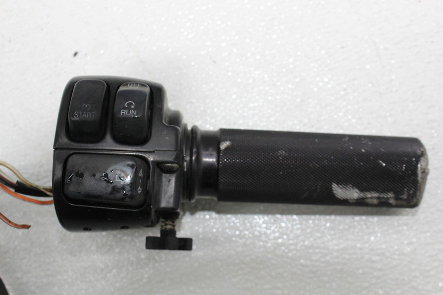 00-05 HARLEY-DAVIDSON SOFTAIL DEUCE FXSTD RIGHT CONTROL OFF START SWITCH (READ)