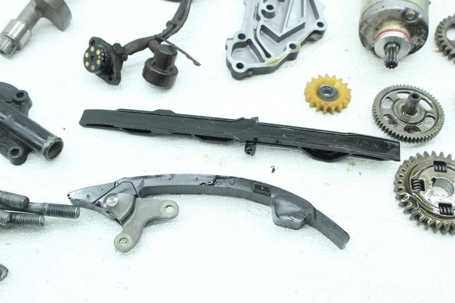 15-18 YAMAHA YZF R3 ENGINE MOTOR PARTS HARDWARE STARTER BALANCER GUIDE PUMP