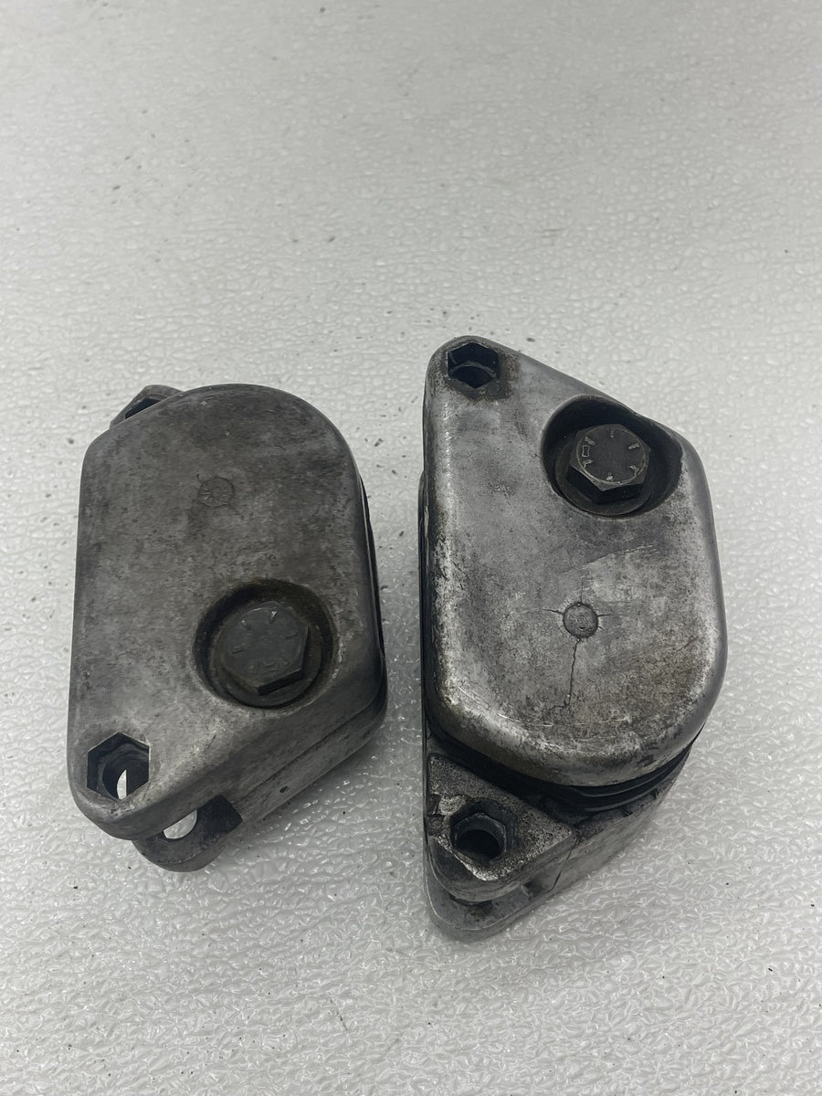 81 HARLEY-DAVIDSON TOUR GLIDE FLT RIGHT LEFT FRONT BRAKE CALIPER SET PAIR