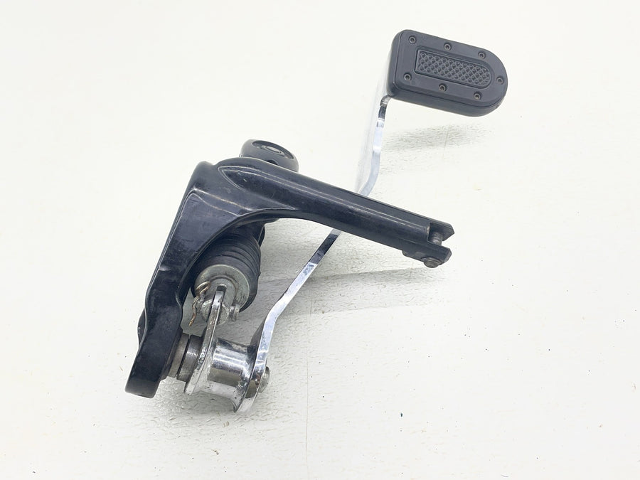 07-09 HARLEY-DAVIDSON SOFTAIL NIGHT TRAIN FXSTB REAR BRAKE MASTER CYLINDER MOUNT