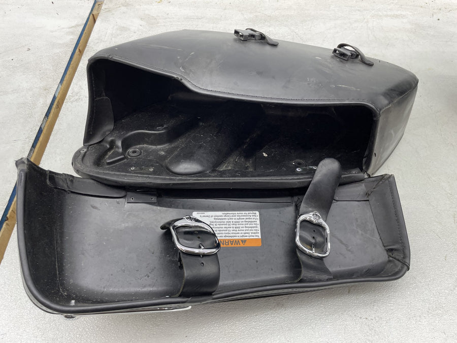 07-11 HARLEY-DAVIDSON ROAD KING CLASSIC FLHRC LEATHER SADDLEBAGS STORAGE PAIR