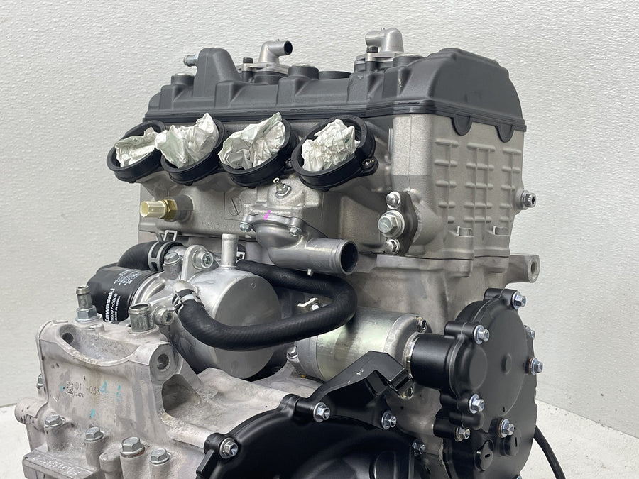 24-26 KAWASAKI NINJA ZX6R ZX636 COMPLETE ENGINE MOTOR CASES RUNS CLEAN NICE!