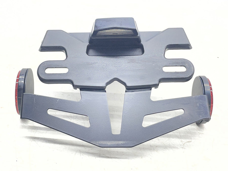 19 POLARIS SLINGSHOT SL REAR FENDER LICENSE PLATE MOUNT BRACKET LIGHT