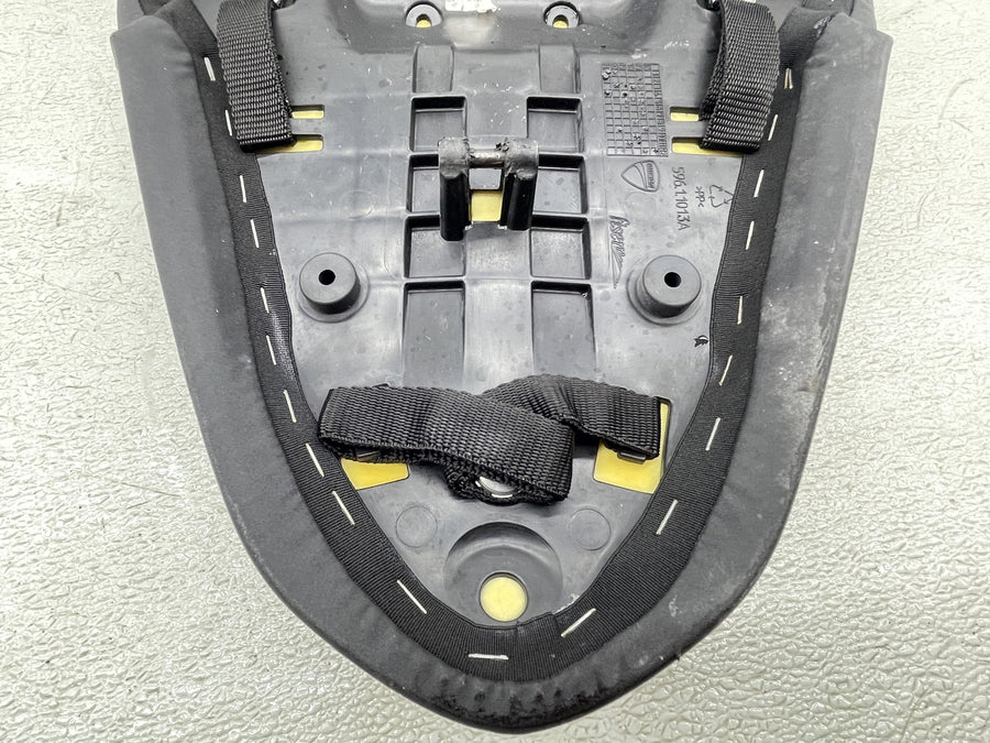 21-24 DUCATI SUPERSPORT 950 S FRONT DRIVERS SEAT PAD SADDLE PILLION