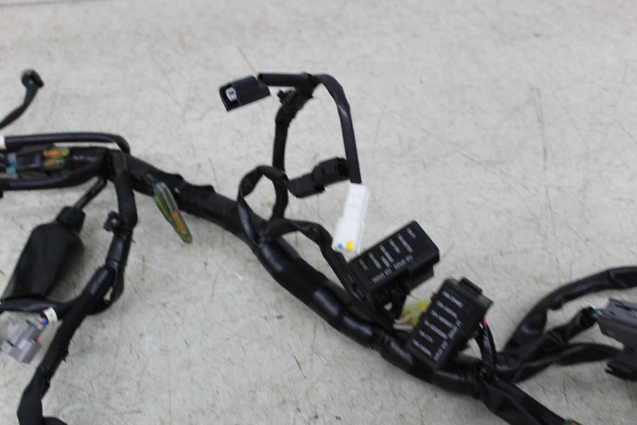 24 KAWASAKI NINJA ZX4R MAIN ENGINE WIRING HARNESS MOTOR WIRE LOOM (SEE DESCP)