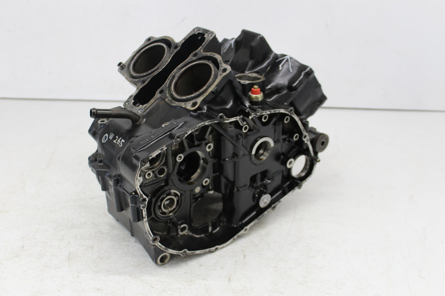 84-85 HONDA MAGNA 700 VF700C ENGINE MOTOR CRANKCASE CRANK CASES BLOCK