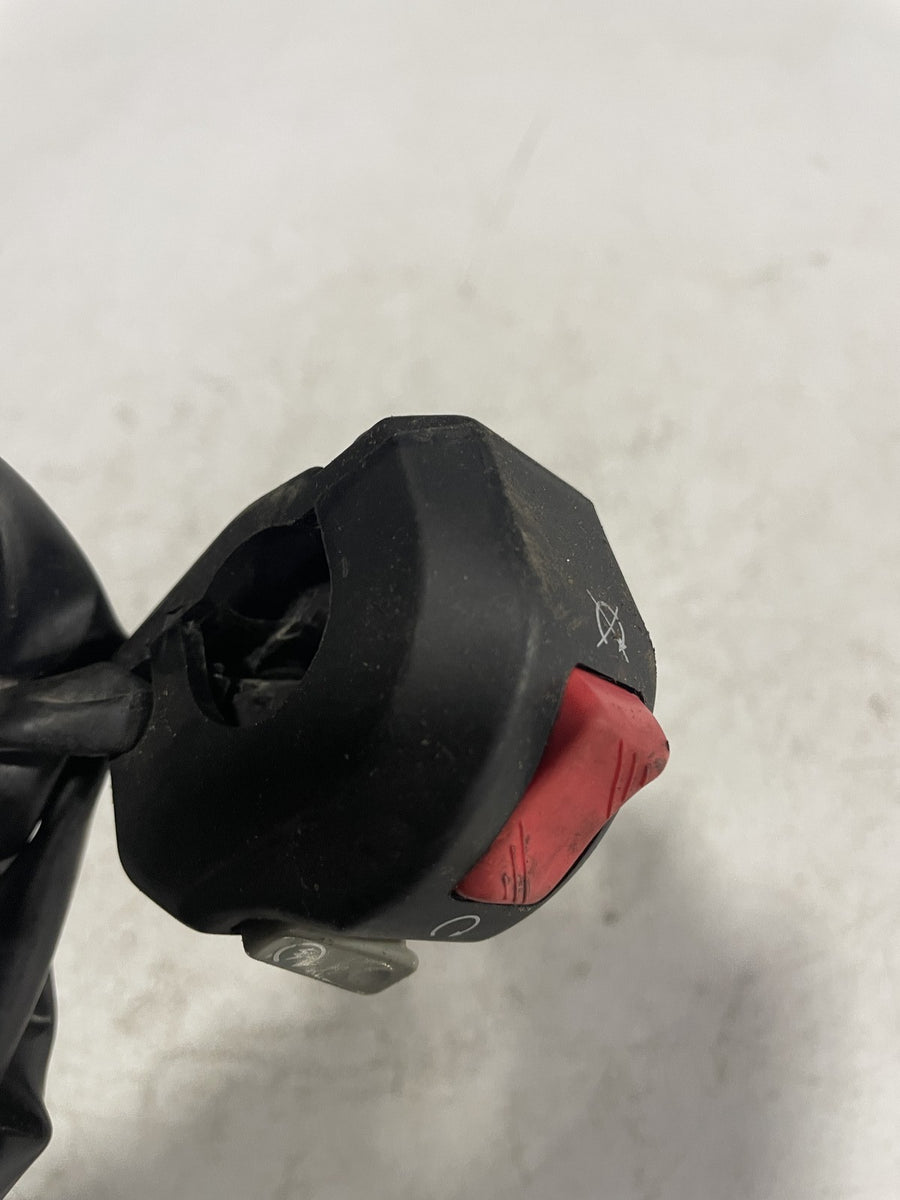 07-08 YAMAHA YZF R1 RIGHT CONTROL KILL OFF START SIGNAL SWITCH 4C8-83975-00-00