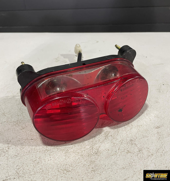 00-01 KAWASAKI NINJA ZX9R REAR TAIL TAILLIGHT BACK BRAKE LIGHT