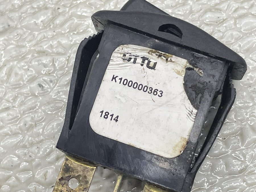 19 POLARIS SLINGSHOT SL INTERIOR LIGHT SWITCH