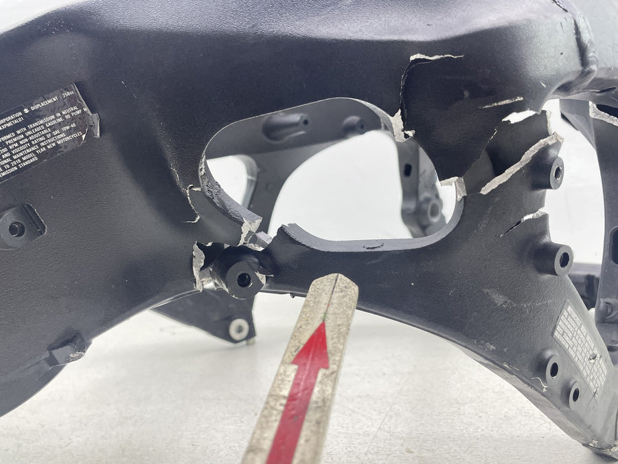 11-26 SUZUKI GSXR750 GSXR600 FRAME CHASSIS STPSS 38 DAMAGE