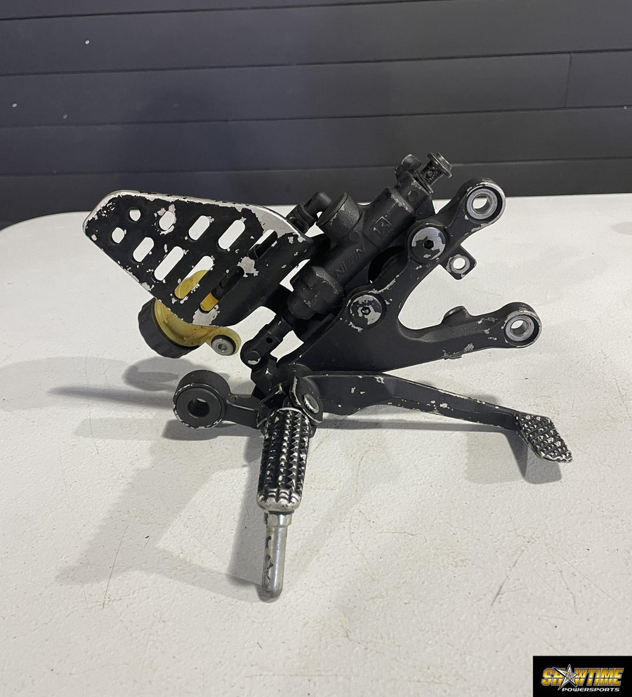 03-05 YAMAHA YZF R6/YZF R6S RIGHT REARSET REAR SET REAR BRAKE MASTER BRAKE LEVER