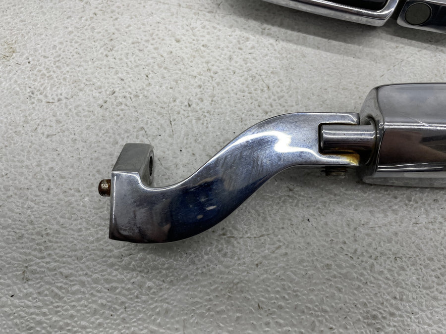 07-11 HARLEY-DAVIDSON STREET GLIDE FLHX REAR PASSENGER FOOTPEGS PEGS PAIR