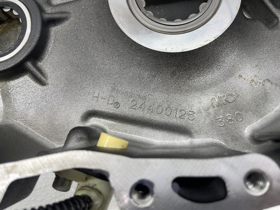 24-26 HARLEY-DAVIDSON STREET GLIDE FLHX M8 117CI ENGINE RIGHT CRANKCASE HOUSING