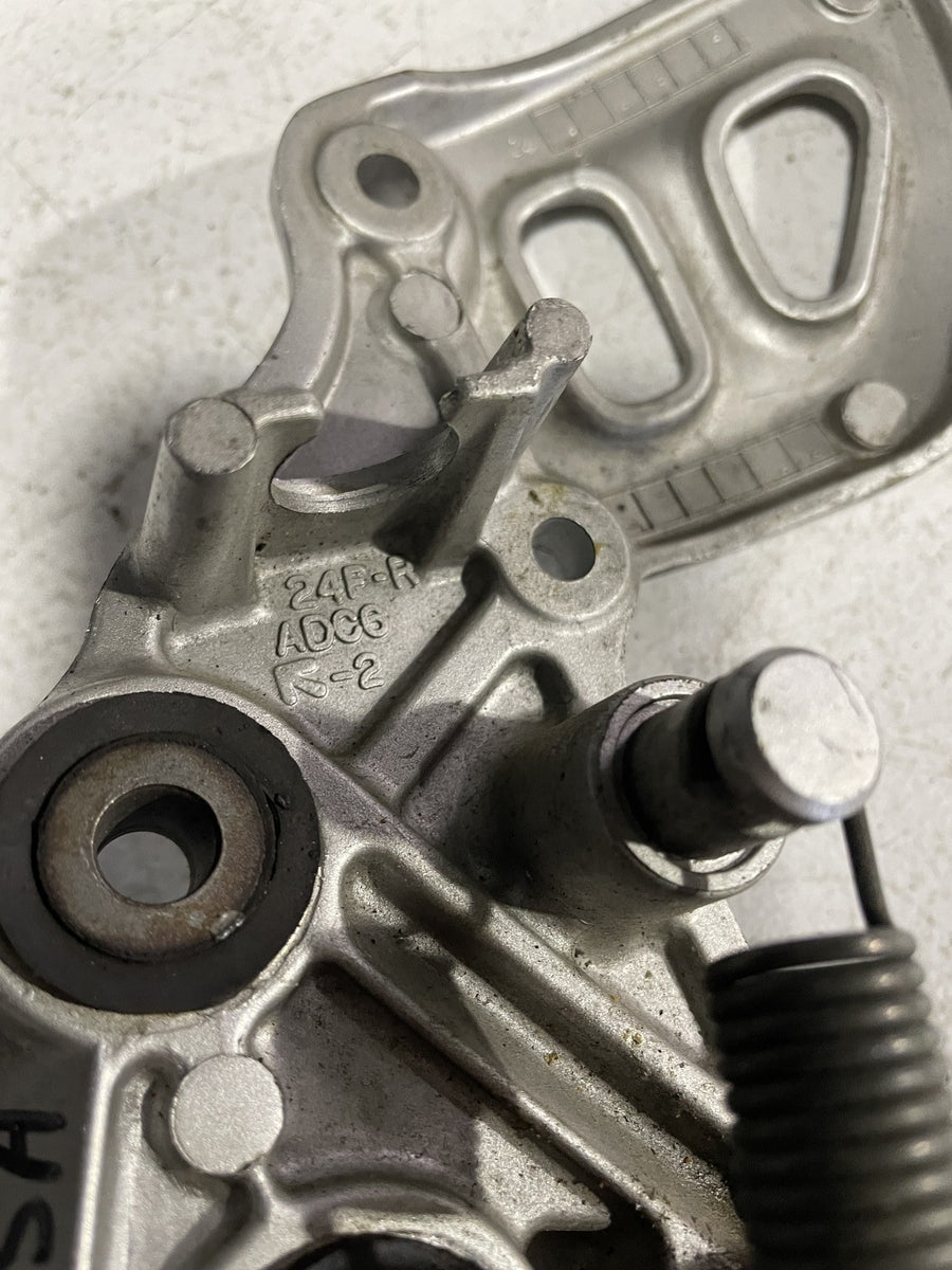 99-07 SUZUKI HAYABUSA RIGHT REARSET REAR SET DRIVER FOOT PEG REST STOP
