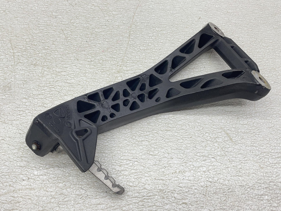 21-24 DUCATI SUPERSPORT 950 S RIGHT REAR BACK PASSENGER PEG