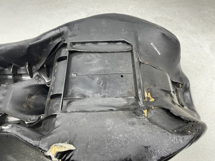 17-23 HARLEY-DAVIDSON ELECTRA GLIDE ULTRA LIMITED FLHTK FRONT DRIVERS SEAT