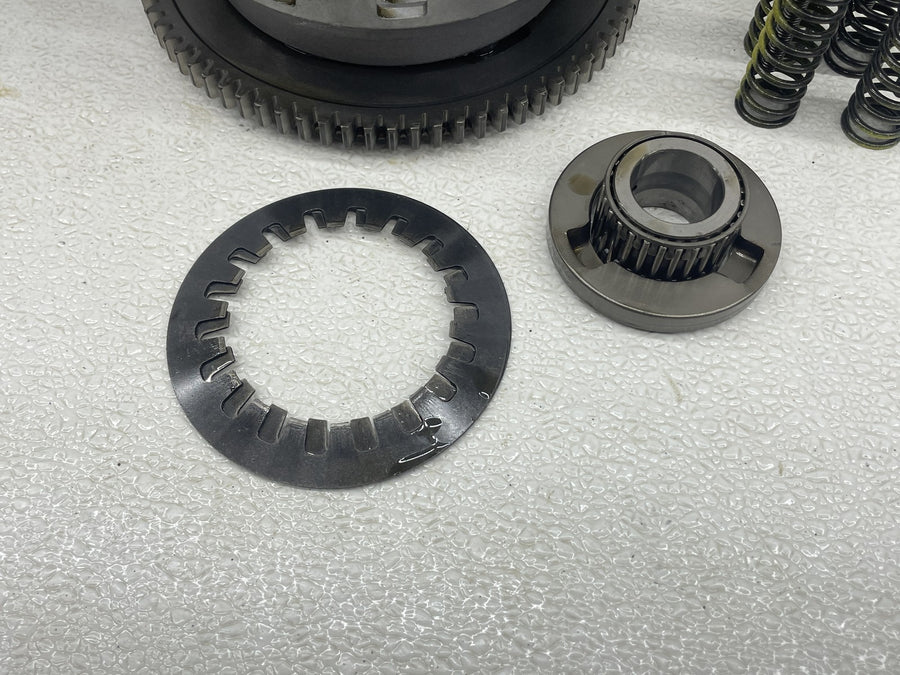 06-07 SUZUKI GSXR600 GSXR 600 CLUTCH BASKET HUB PRESSURE PLATE ASSY 21200-01820