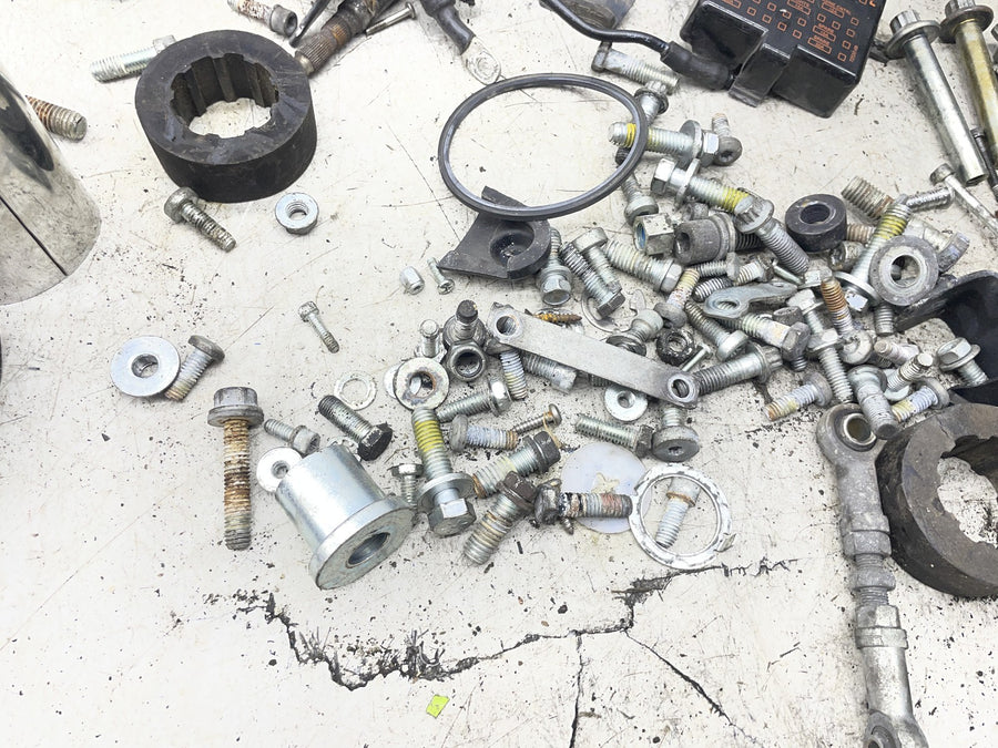 07-11 HARLEY-DAVIDSON STREET GLIDE FLHX PARTS HARDWARE LOT