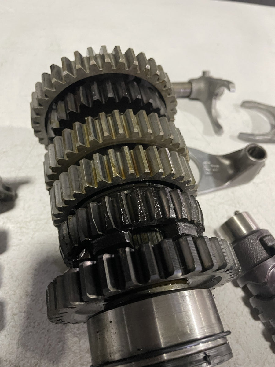 09-14 YAMAHA YZF R1 ENGINE TRANSMISSION GEARS OUTPUT MAIN SHAFT