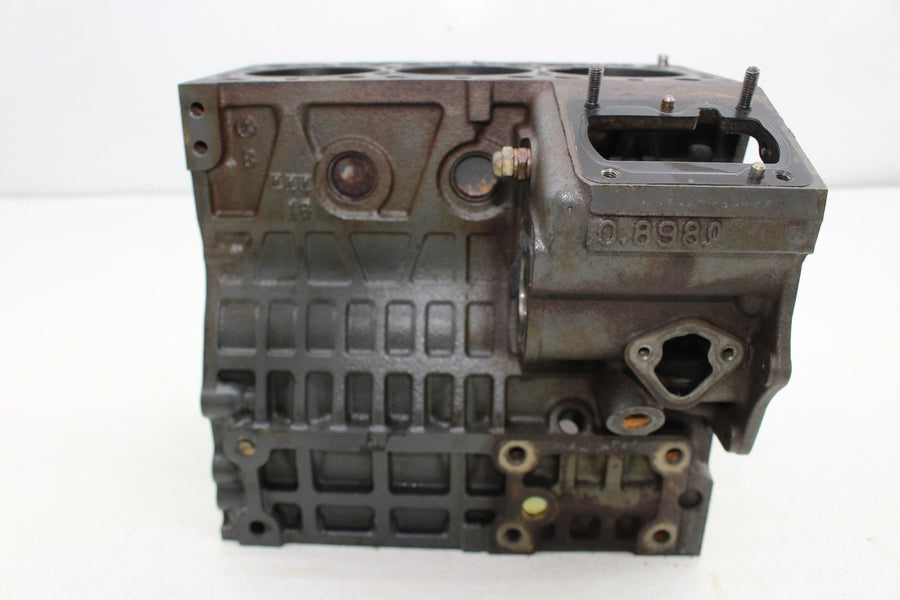 04-10 KUBOTA RTV900 ENGINE MOTOR CRANK CASE CASES CYLINDERS PISTONS