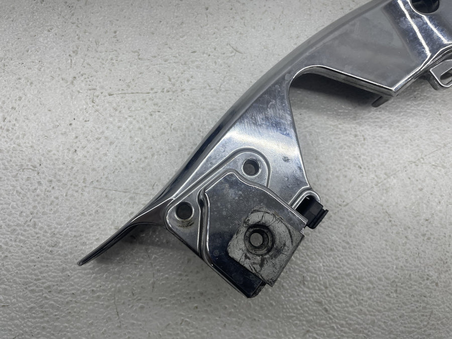 12-16 HARLEY-DAVIDSON STREET GLIDE FLHX REAR LEFT FENDER STRUT MOUNT BRACKET