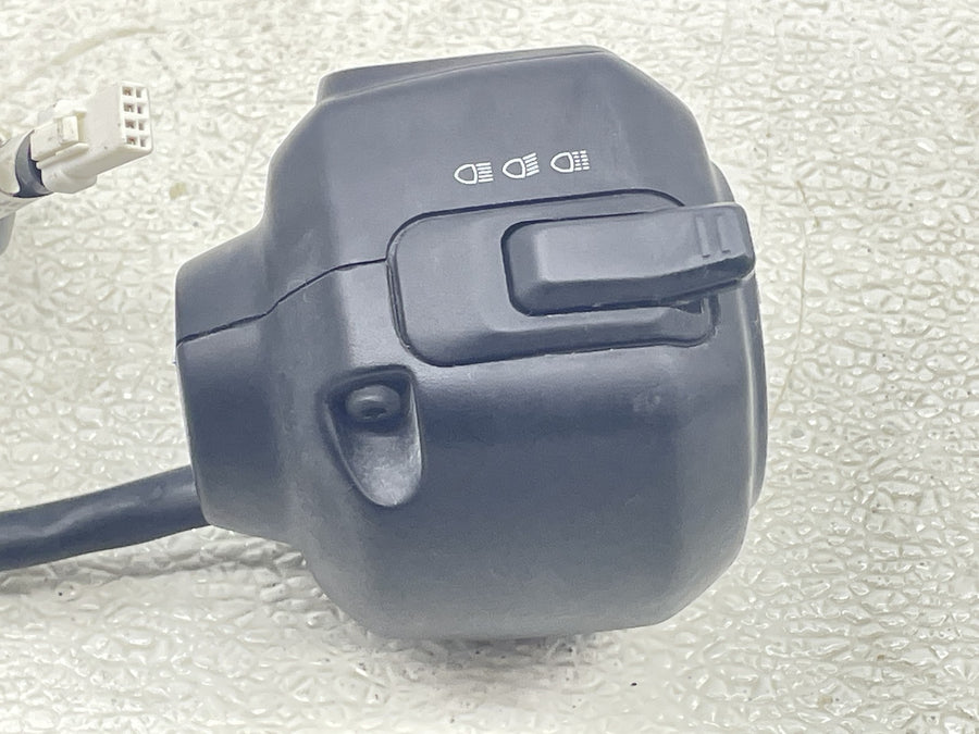 25-26 HARLEY-DAVIDSON NIGHTSTER RH975 LEFT SWITCH CONTROL HORN SIGNALS SWITCHES