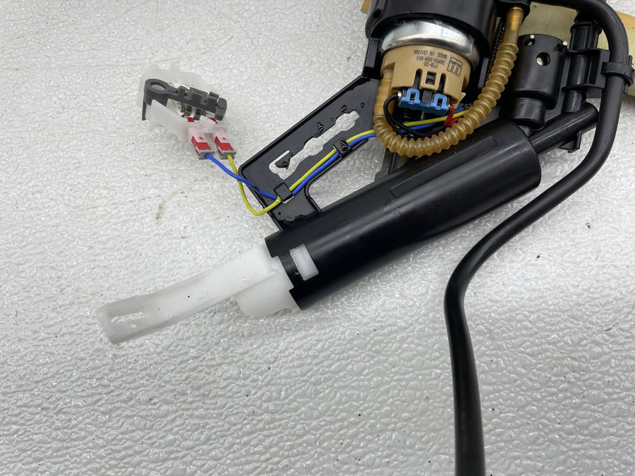 24-26 HARLEY-DAVIDSON STREET GLIDE FLHX FUEL GAS PUMP