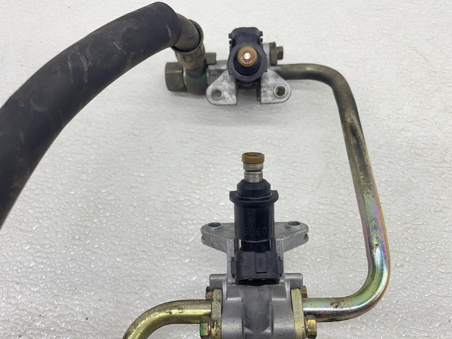 00-01 HONDA RVT1000R RC51 SP1 GAS FUEL INJECTORS RAIL 16400-MCF-674
