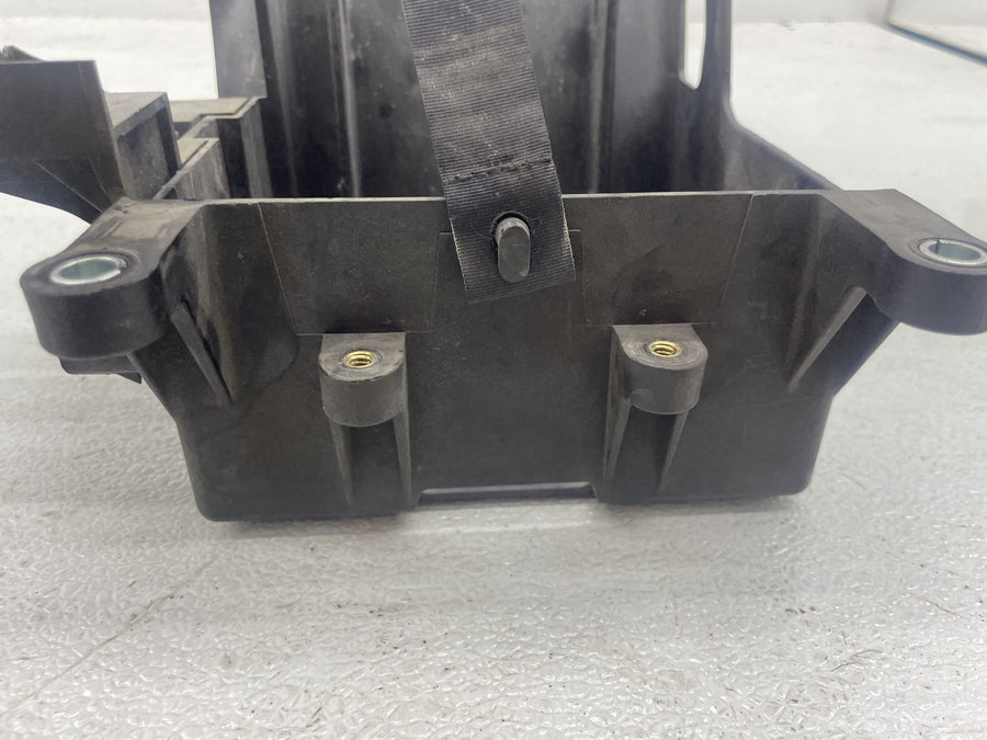 12-16 HARLEY-DAVIDSON ROAD GLIDE SPECIAL FLTRXS BATTERY TRAY BOX HOLDER