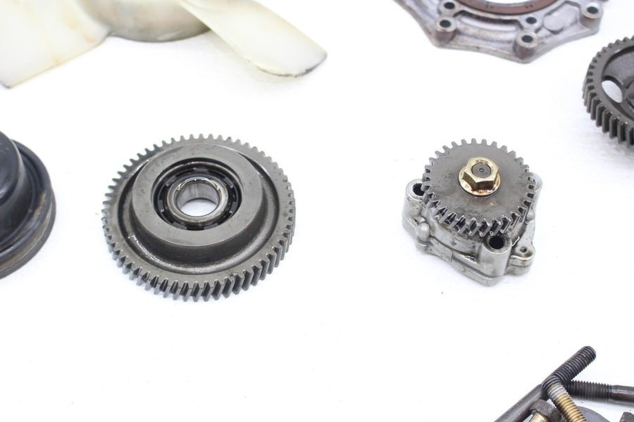 04-10 KUBOTA RTV900 ENGINE MOTOR PARTS HARDWARE GEAR SEAL FAN COVER PUMP PULLEY