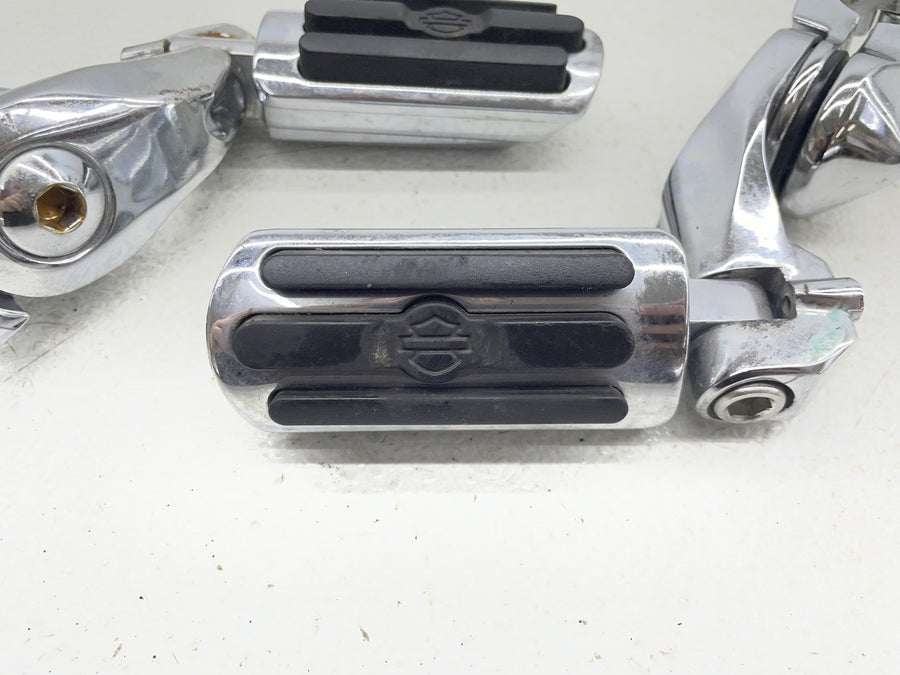 17-23 HARLEY-DAVIDSON ELECTRA GLIDE ULTRA LIMITED FRONT HIGHWAY FOOTPEGS PAIR