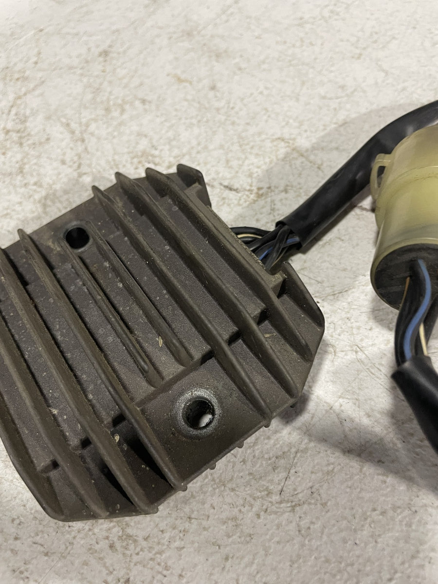 00-02 KAWASAKI NINJA ZX6R RECTIFIER VOLTAGE REGULATOR