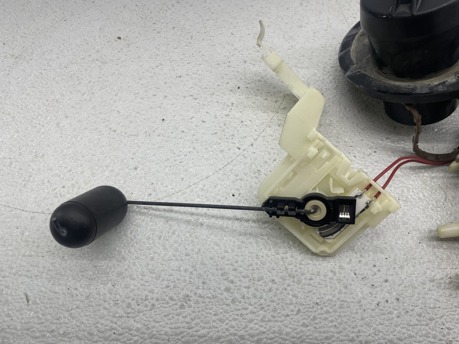 12-16 HARLEY-DAVIDSON STREET GLIDE FLHX FUEL PUMP GAS PETROL SENDER UNIT