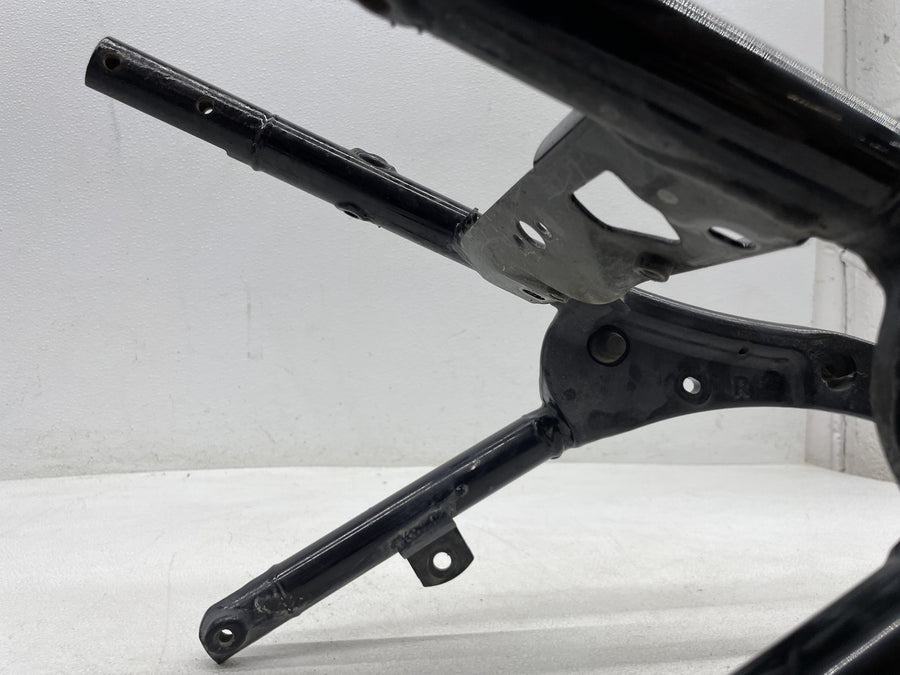 07-11 HARLEY-DAVIDSON ROAD KING CLASSIC FLHRC REAR BACK FENDER SUPPORT SUBFRAME