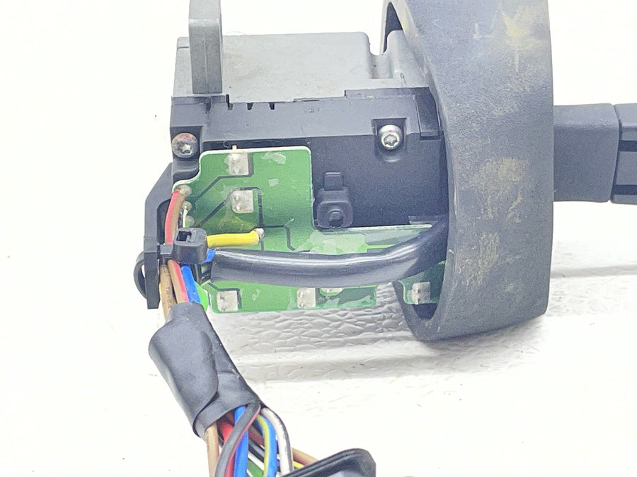 19 POLARIS SLINGSHOT SL LEFT CONTROL SWITCH HEADLIGHT TURN SIGNAL STOCK LEVER