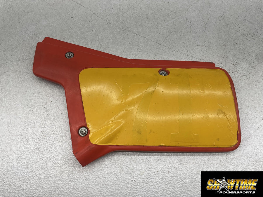 83-84 HONDA XR350R LEFT REAR NUMBER PLATE AIRBOX COVER PANEL COWL