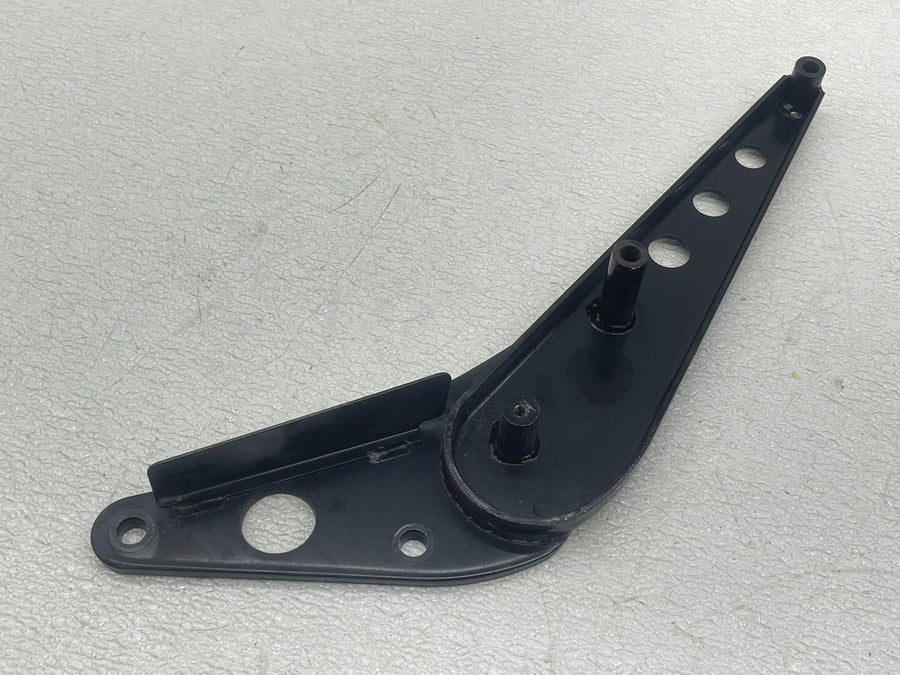 2012 SUZUKI BOULEVARD M109R LEFT RIGHT REAR BACK FENDER SUPPORT BRACKET MOUNTS