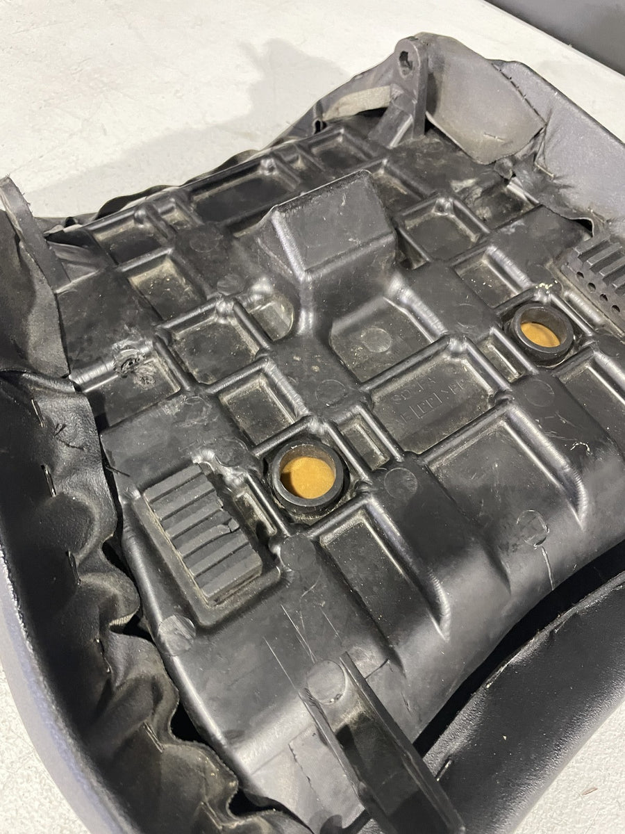 98-03 SUZUKI TL1000R FRONT DRIVERS SEAT PAD SADDLE PILLION