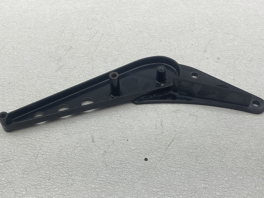 2012 SUZUKI BOULEVARD M109R LEFT RIGHT REAR BACK FENDER SUPPORT BRACKET MOUNTS