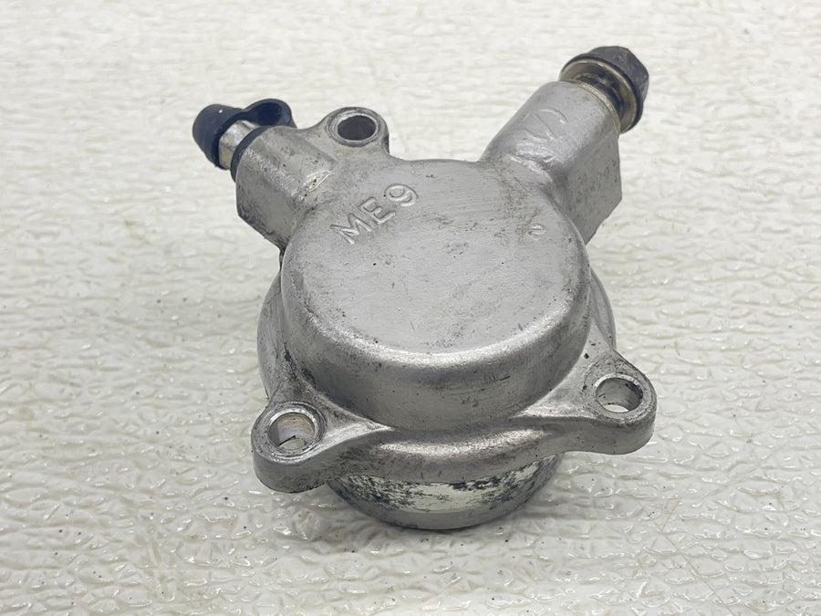 83 HONDA SHADOW 750 VT750 CLUTCH SLAVE PISTON CYLINDER 22860-ME9-000