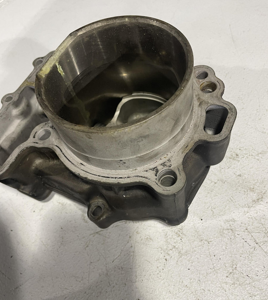 98-01 SUZUKI TL1000S ENGINE MOTOR PISTON CYLINDERS BLOCK JUG