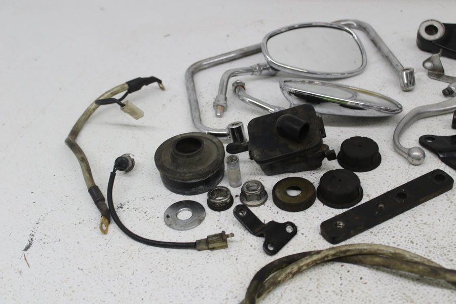 1999 YAMAHA V STAR 1100 XVS1100 CUSTOM PARTS AND HARDWARE NUTS BOLTS