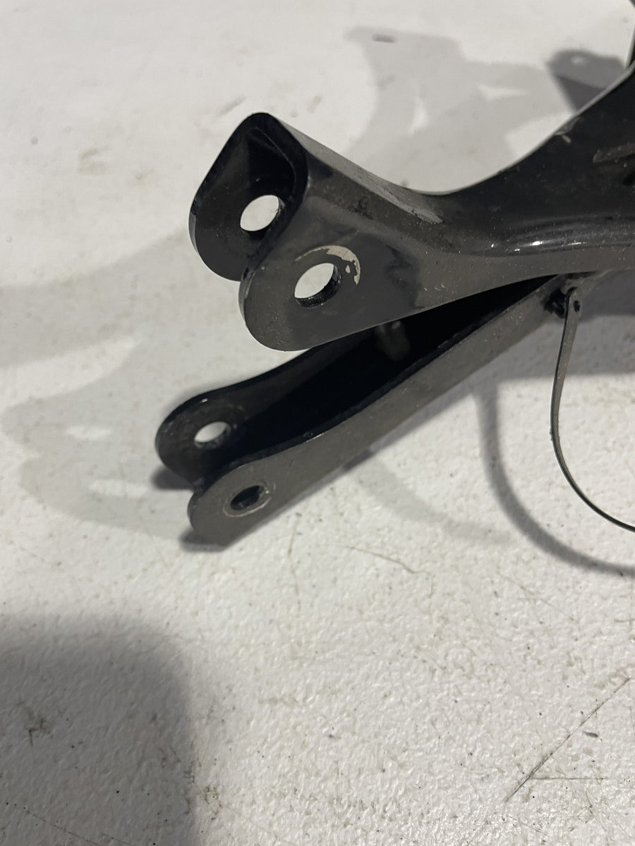 98-99 KAWASAKI NINJA ZX9R UPPER FAIRING MIRROR GAUGES STAY BRACKET
