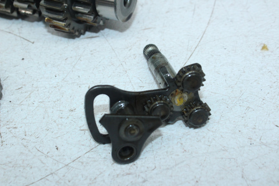 87 HONDA VFR700F ENGINE MOTOR TRANSMISSION TRANNY GEARS