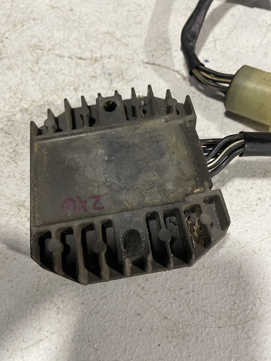 00-02 KAWASAKI NINJA ZX6R RECTIFIER VOLTAGE REGULATOR